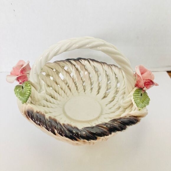 capodimonte Other - Capodimonte Vintage Ceramic Woven Backet Flowers Italy 5in Tall,5in Wide